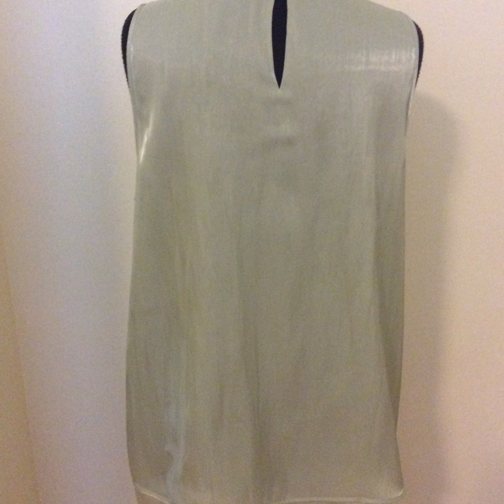 Vince Camuto Shimmering Top - Picture 5 of 8